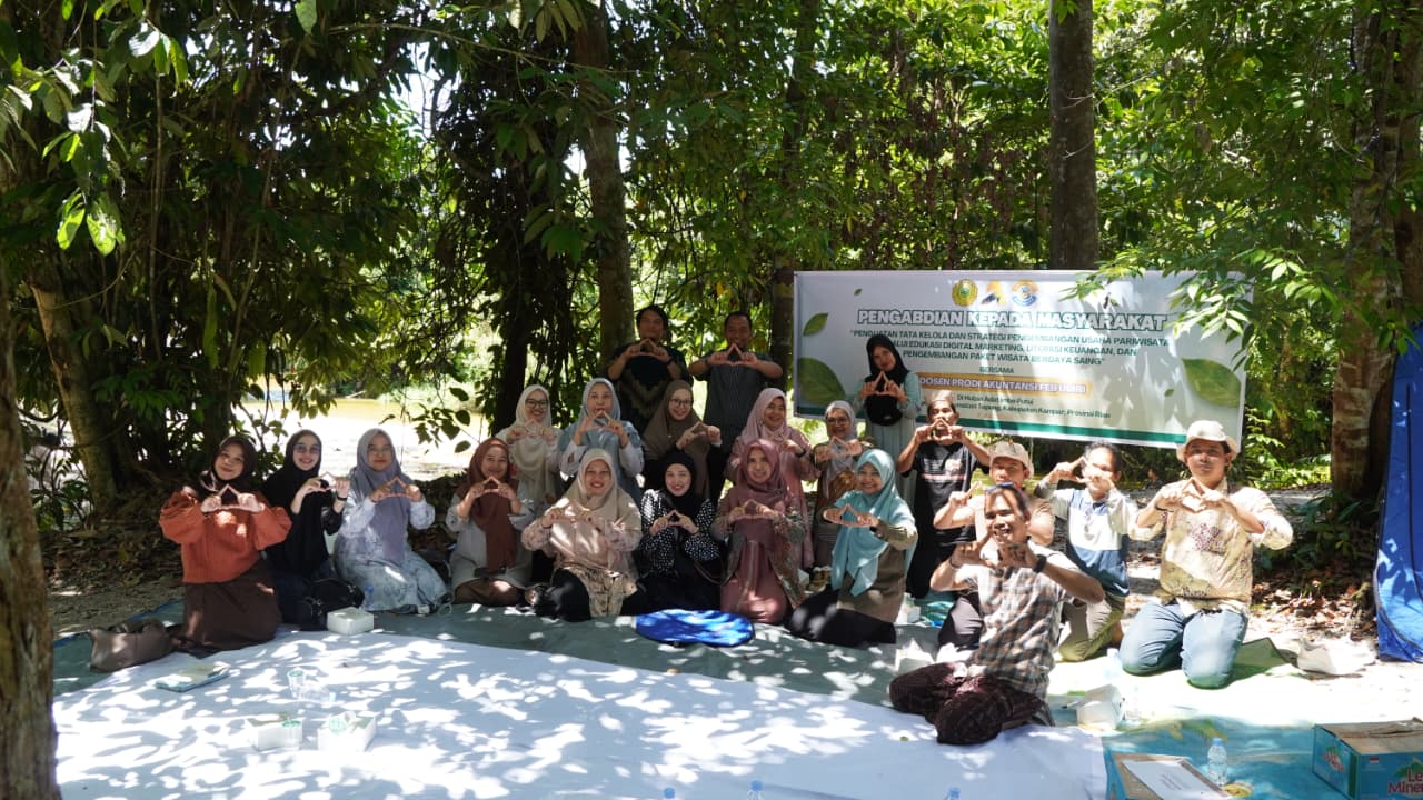 Akuntansi FEB Umri Dorong Penguatan Tata Kelola Ekowisata Hutan Adat Imbo Putuih Melalui Program Pengabdian Masyarakat